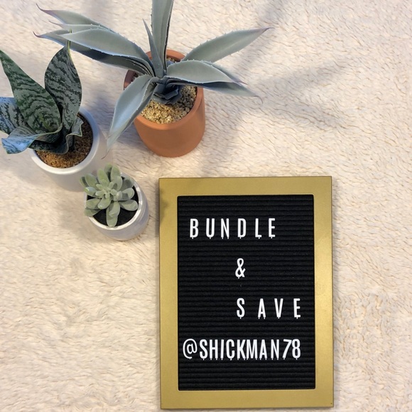 💥MAKE ME AN OFFER💥 EUC Black Suede Booties with Fringe Detail - Picture 7 of 8